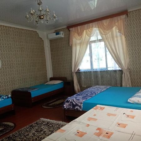 Guesthouse At Oleg'S Zolotoy Bereg Goudaouta Extérieur photo