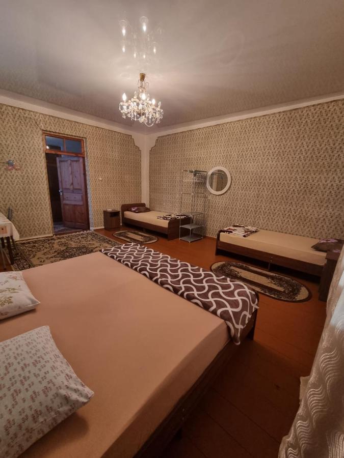 Guesthouse At Oleg'S Zolotoy Bereg Goudaouta Extérieur photo